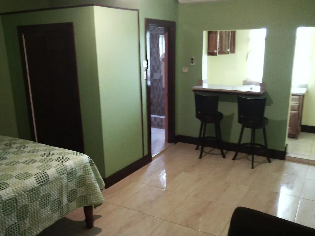 Hotel Tropik Leadonna Montego Bay
