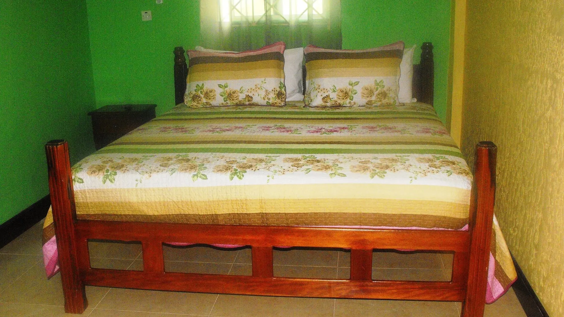 Hotel Tropik Leadonna Montego Bay 3*,