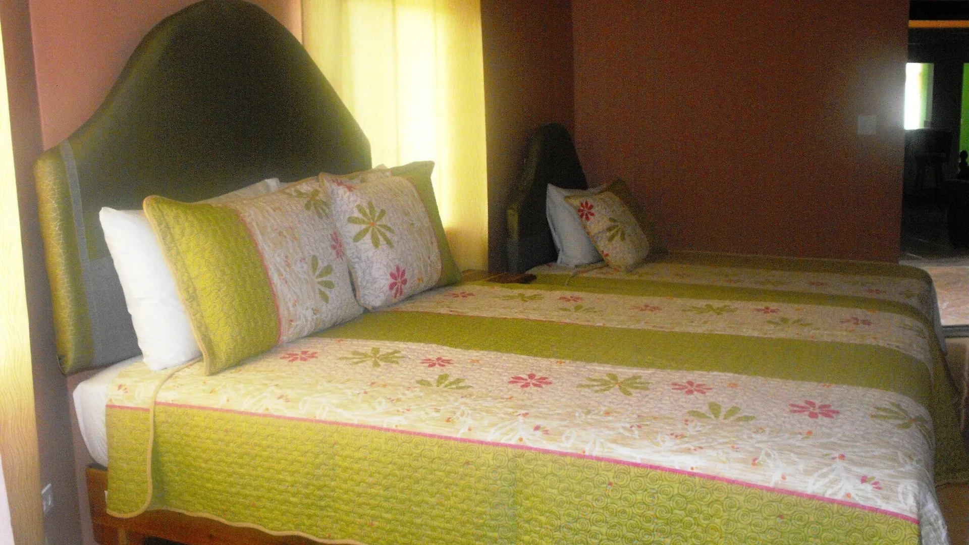 Hotel Tropik Leadonna Montego Bay 3*,  Jamaica
